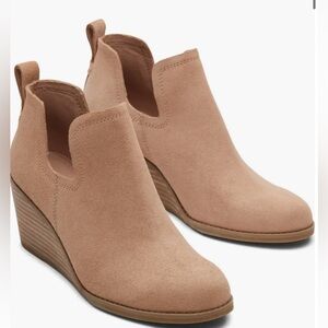 Toms Tan Suede Wedge Kallie Bootie size 6.5